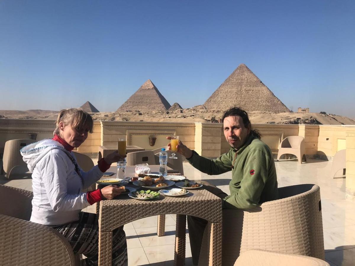 Hussien Lotus Pyramids View Cairo Exterior foto